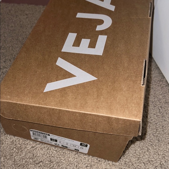 NEW Veja Campo Chromefree Leather Nacre - Picture 5 of 14